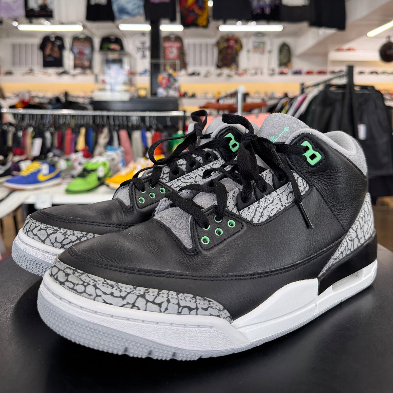 Air Jordan 3 Green Glow (2023)