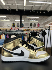 Air Jordan 1 Mid Metallic Gold