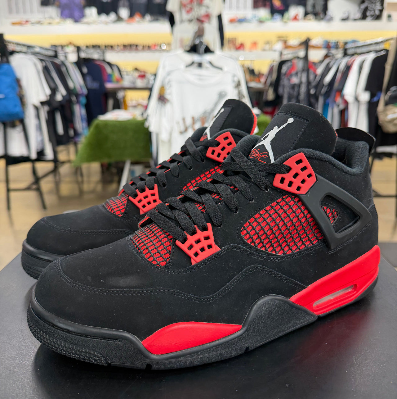 Air Jordan 4 Red Thunder (2022)