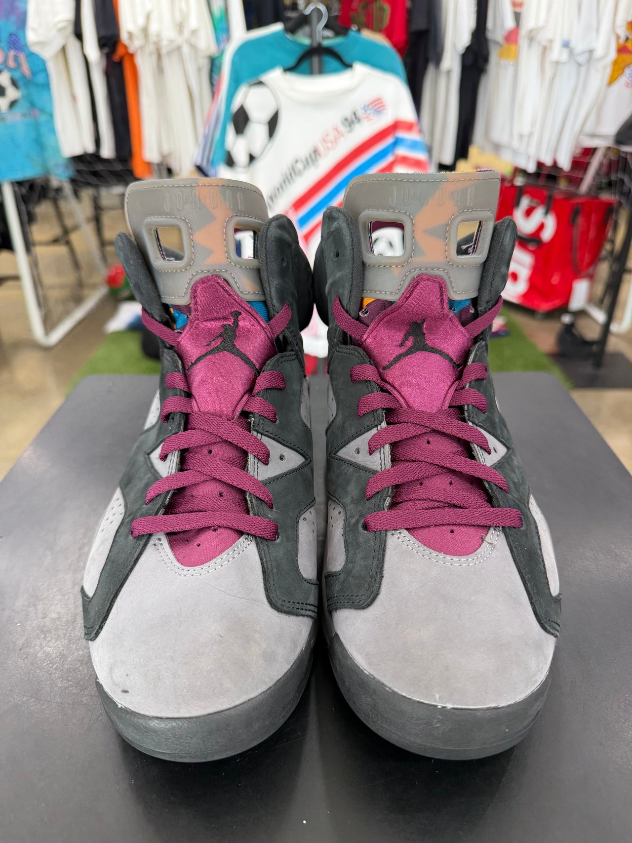 Air Jordan 6 Bordeaux (2021)