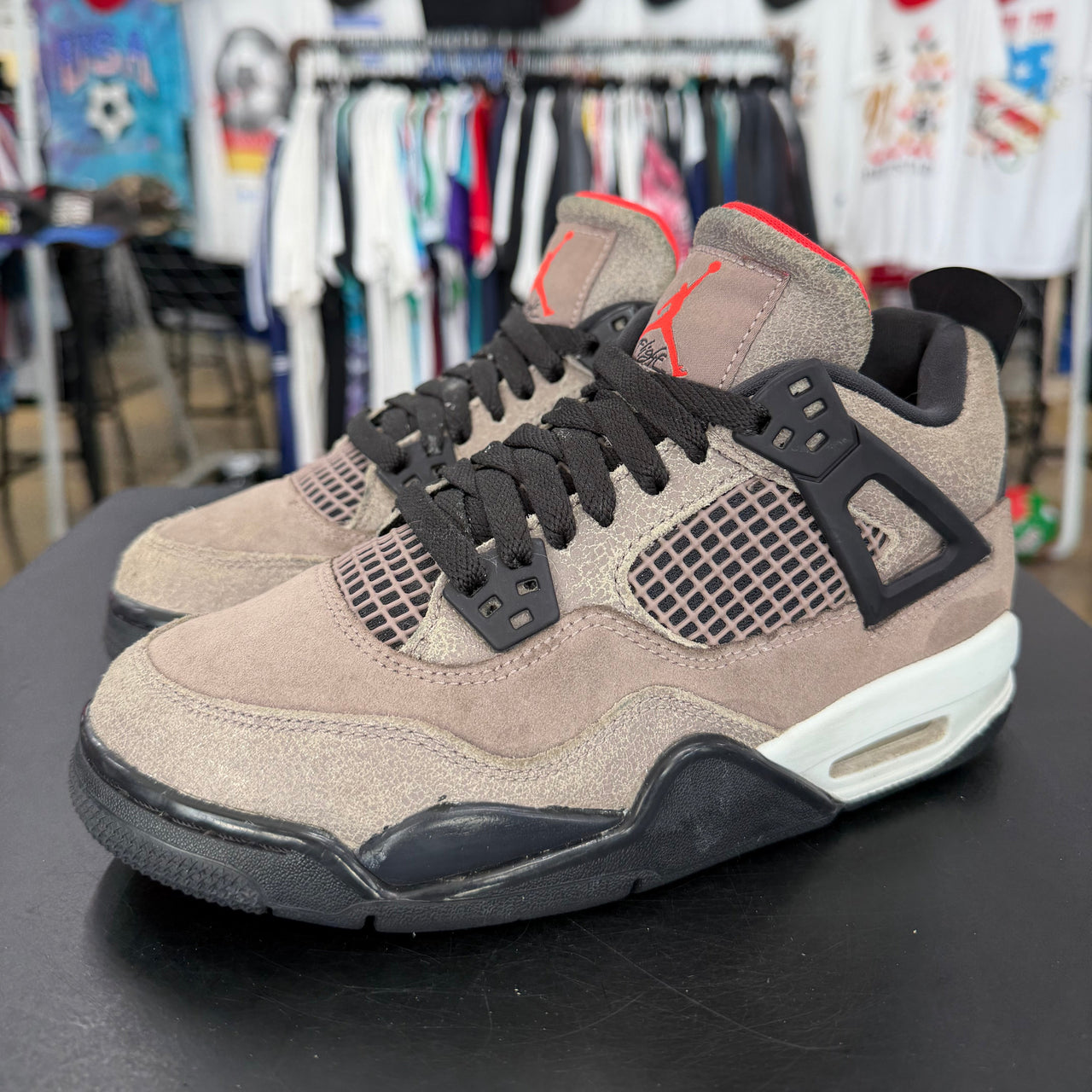 Air Jordan 4 Taupe Haze (2021)