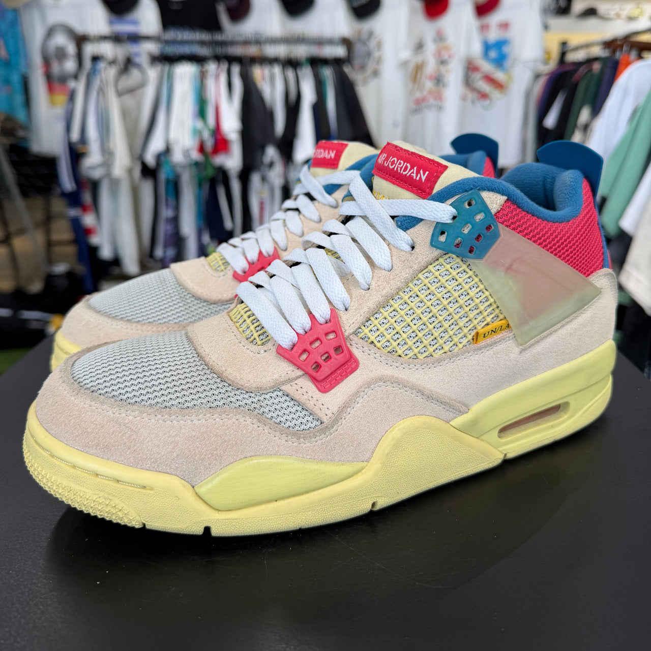 Jordan 4 Union Guava Ice (2020)