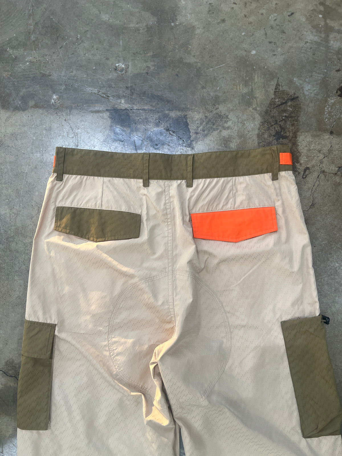 Round Two Tech Harvester Cargos Sz. 32