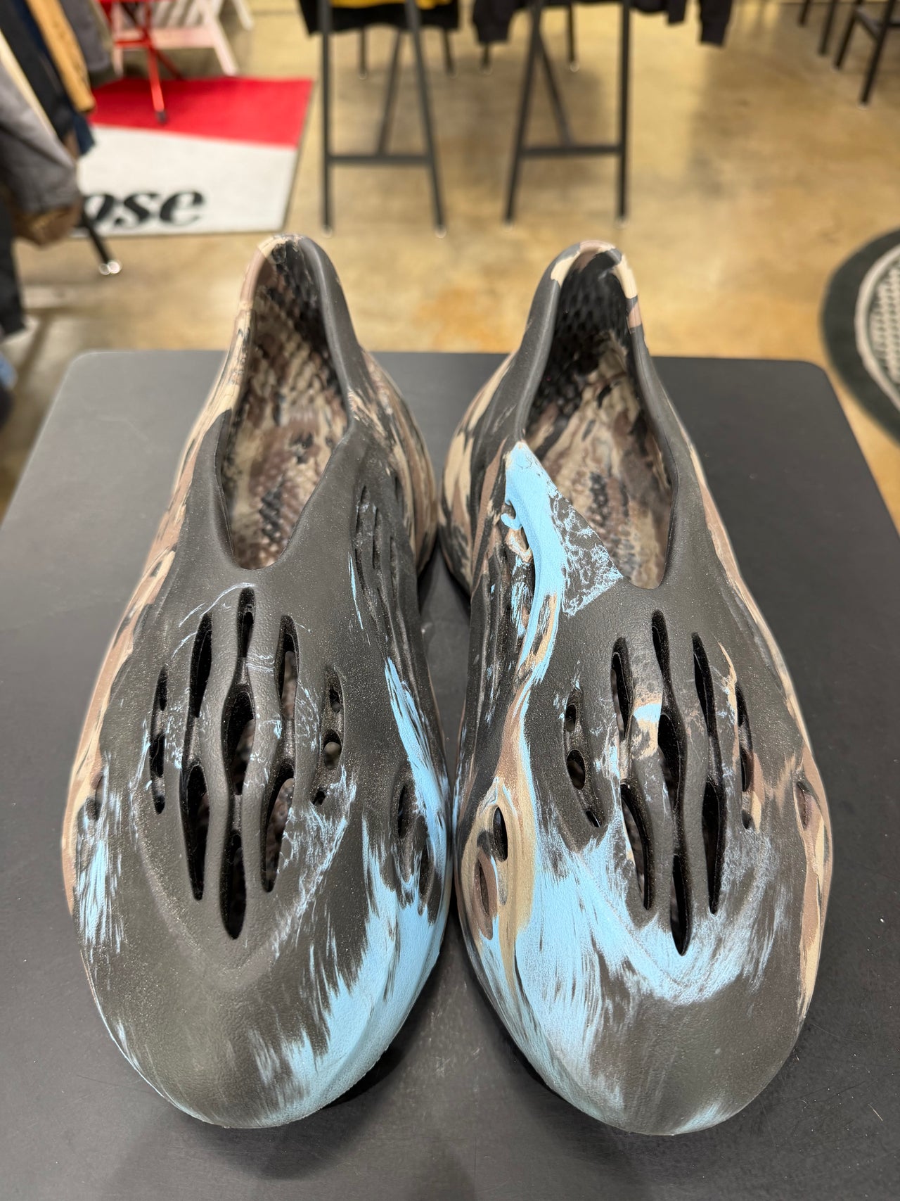 Adidas Yeezy Foam RNR MX Cinder Size 10 (2023)