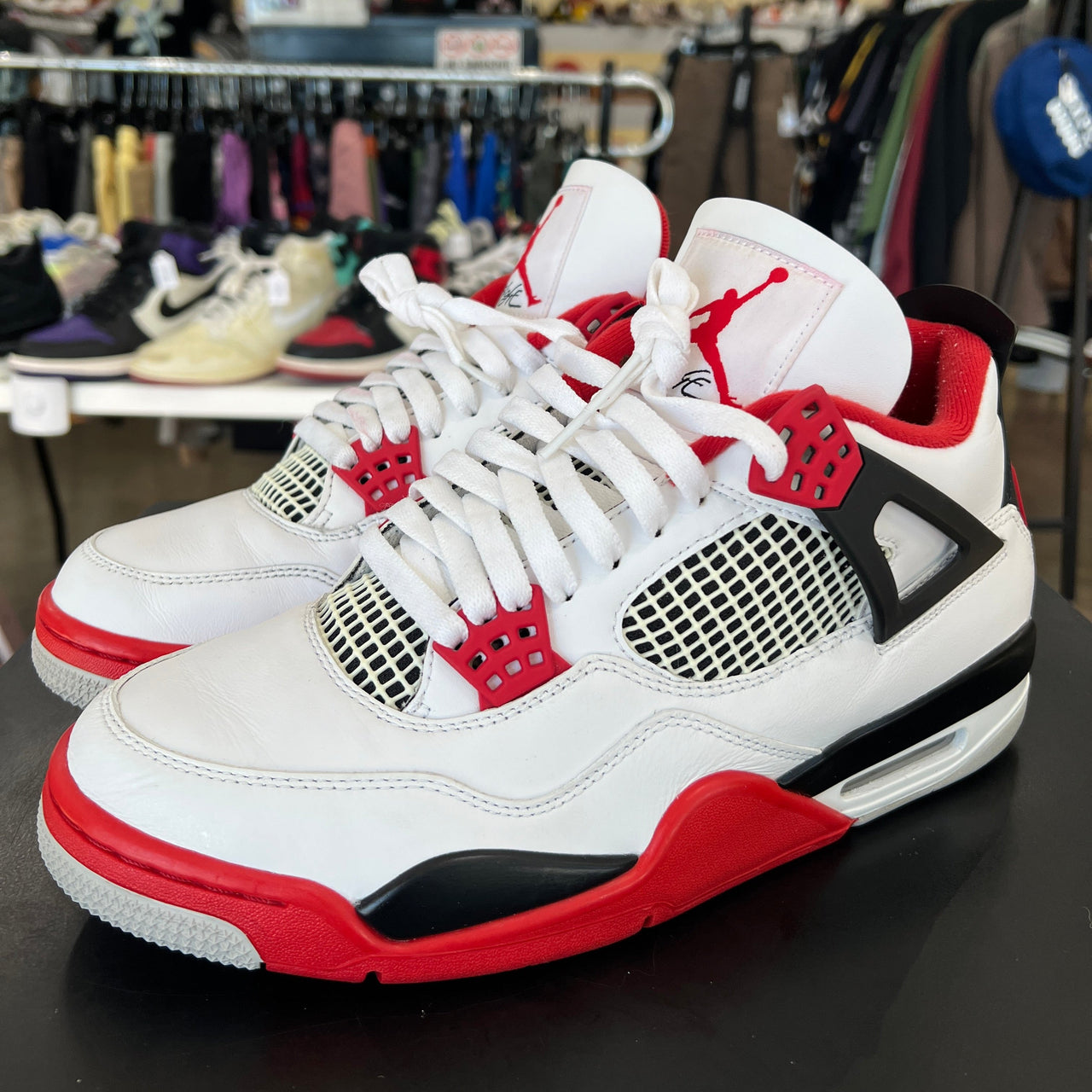 Air Jordan 4 Fire Red Sz. 10 (2020)