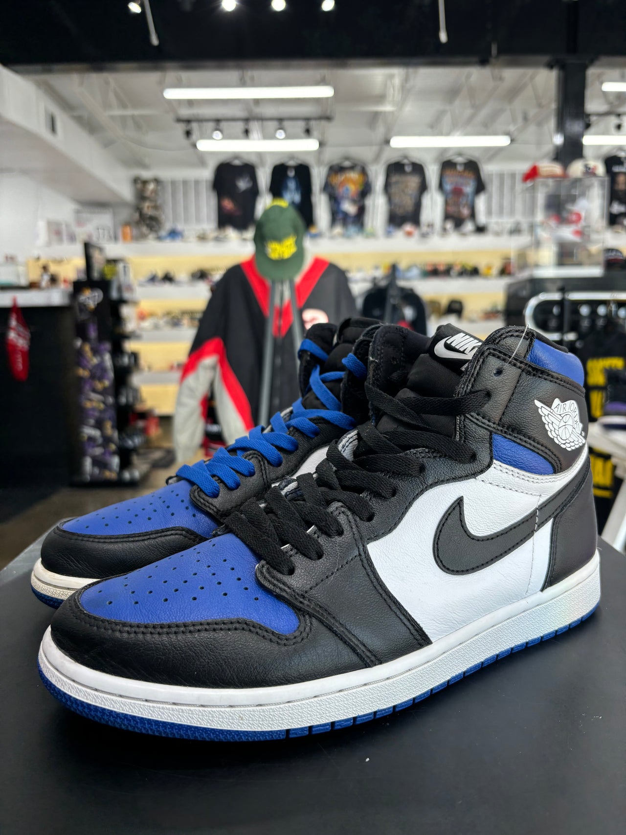 Air Jordan 1 High Retro OG Royal Toe Sz. 10