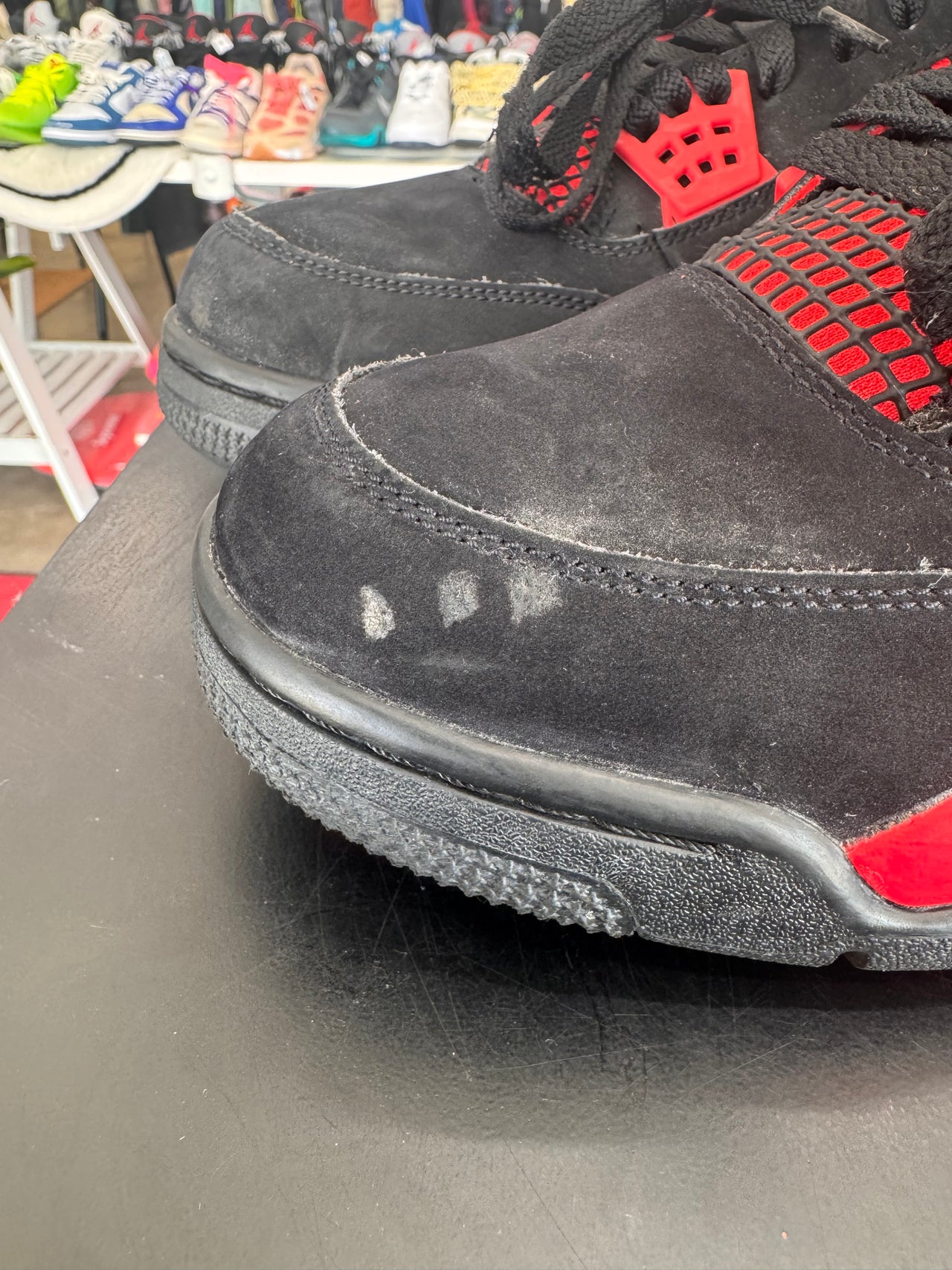 Air Jordan 4 Red Thunder (2022)