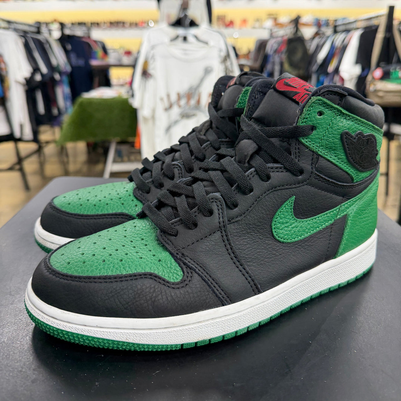 Air Jordan 1 Pine Green (2020)