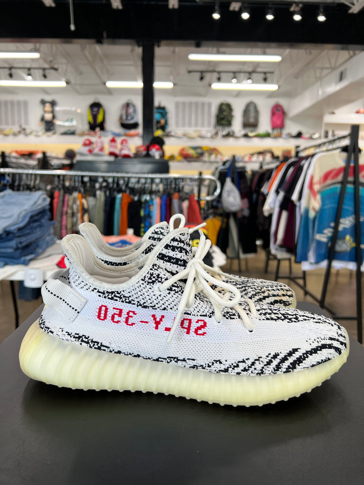 Yeezy 350 V2 Zebra