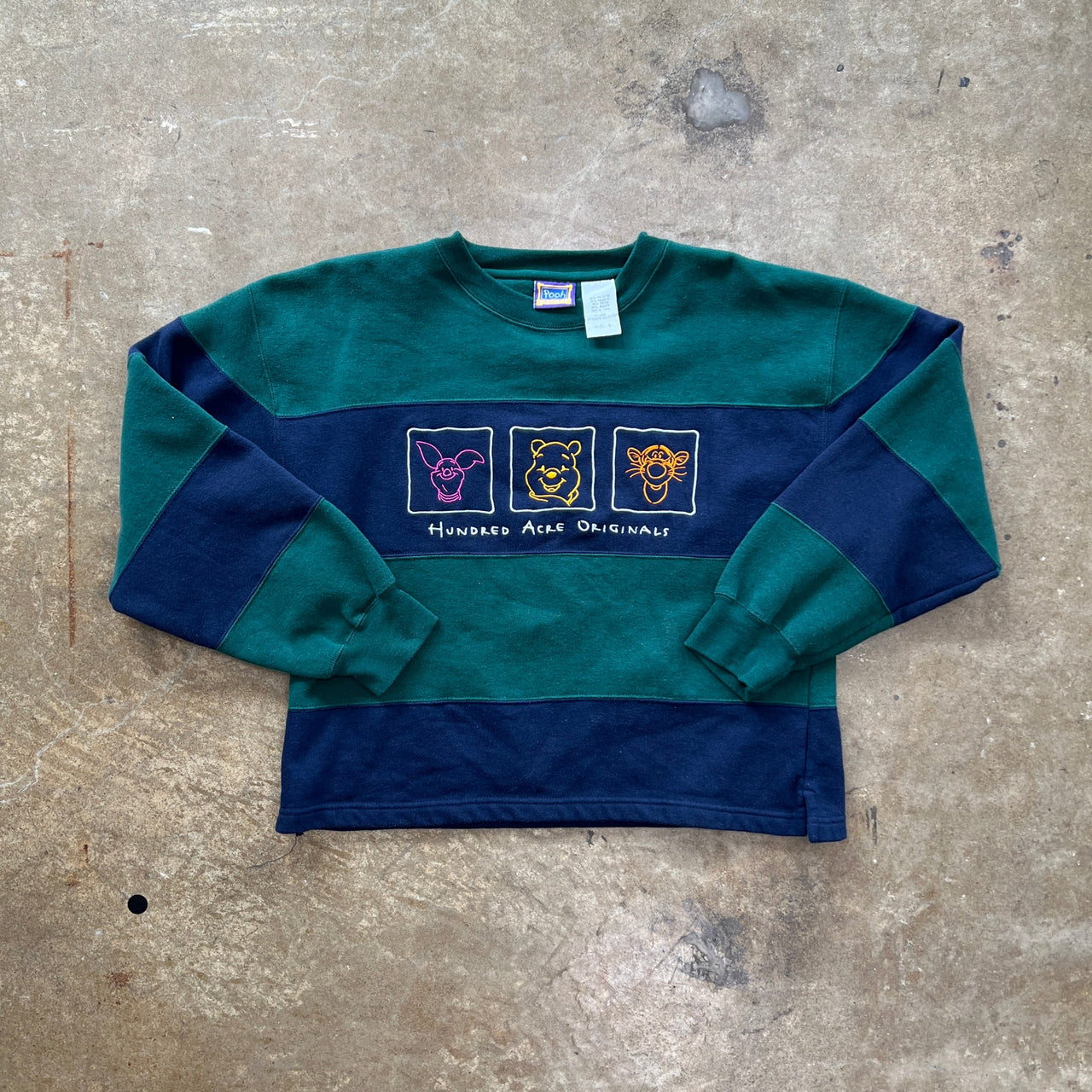 90s Disney Winnie the Pooh Tiger Piglet Hundred Arce Orginals Crewneck