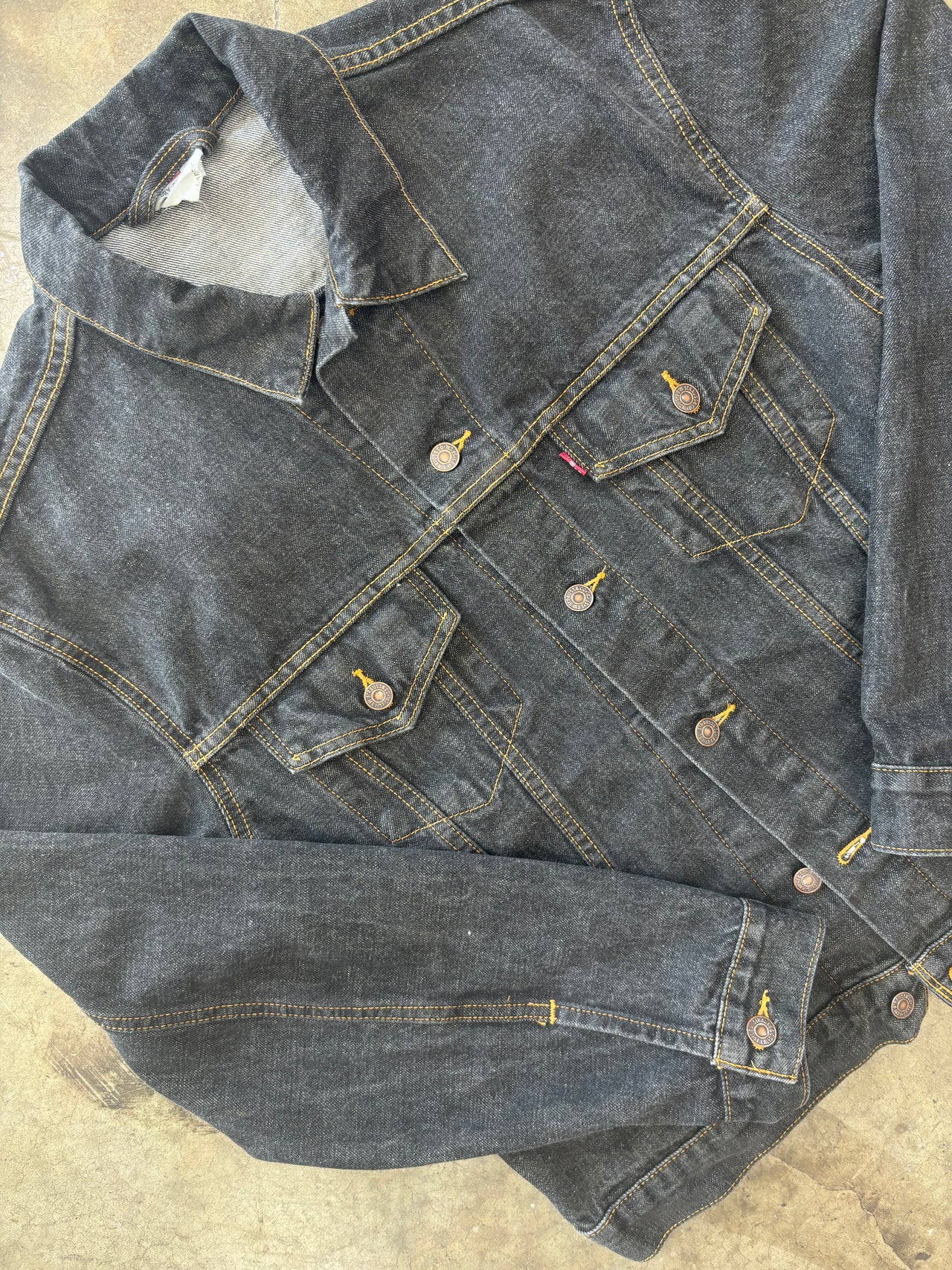 90s Levi’s Dry Goods Dark Wash Denim Jacket Large