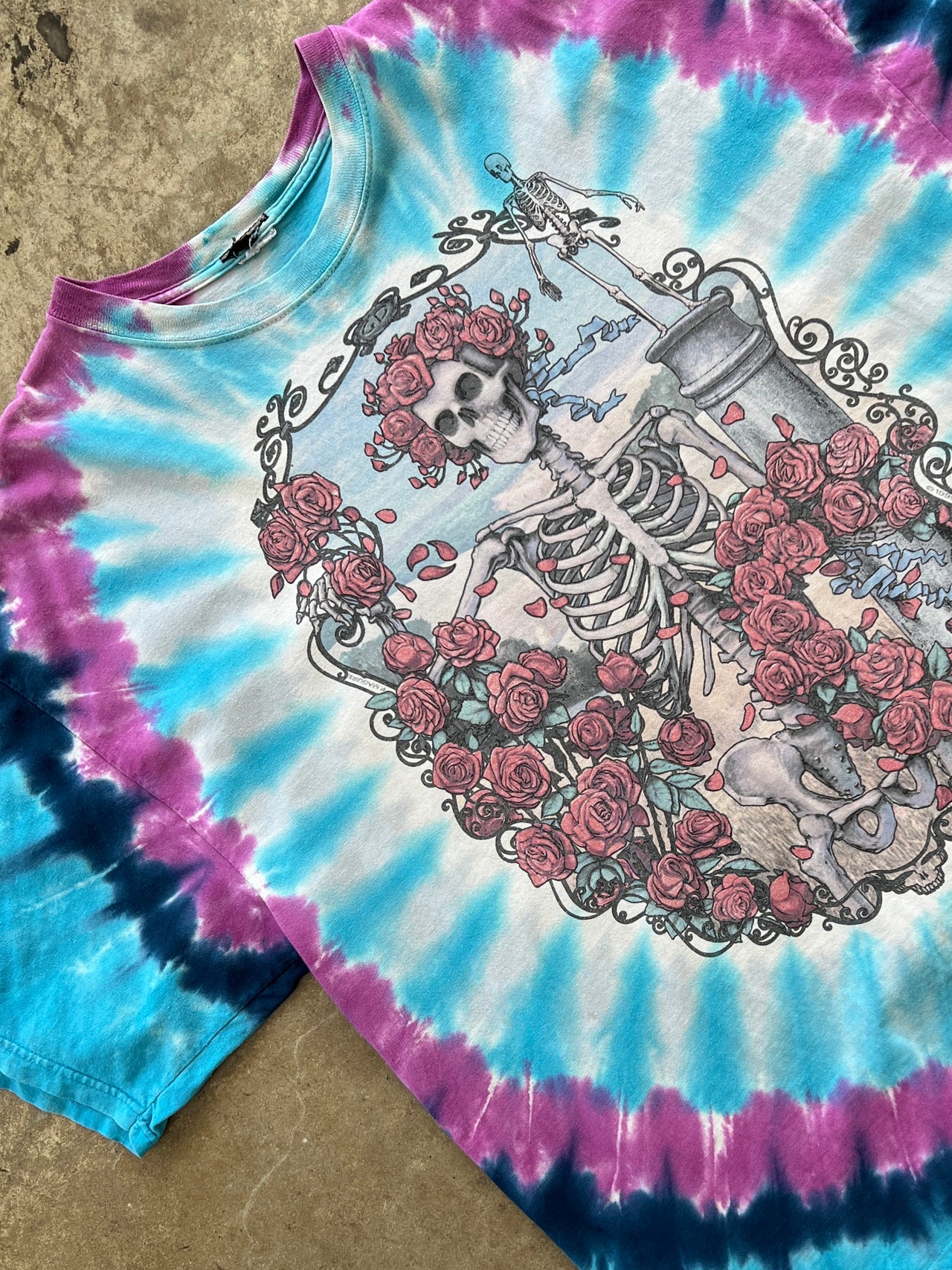 1995 Grateful Dead 30 Years Skeleton Rose TieDye Tee