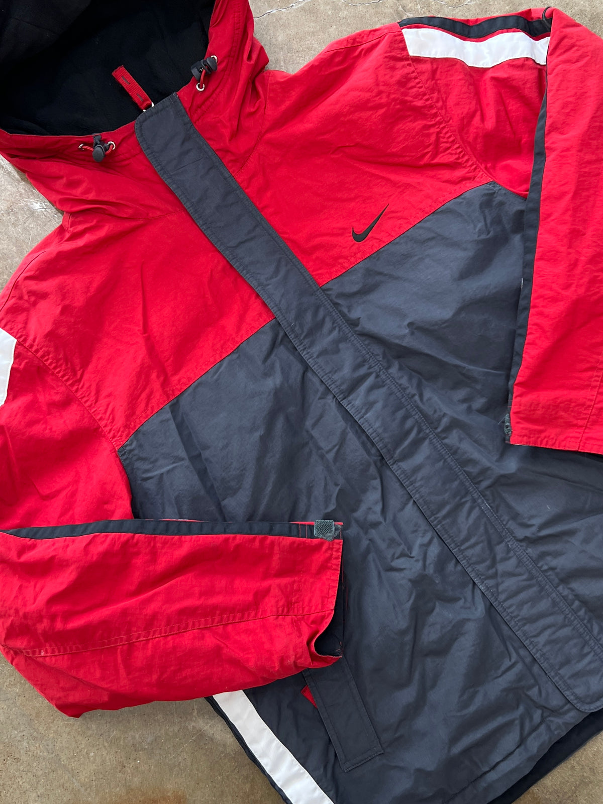 Nike Heavy Windbreaker Jacket Medium