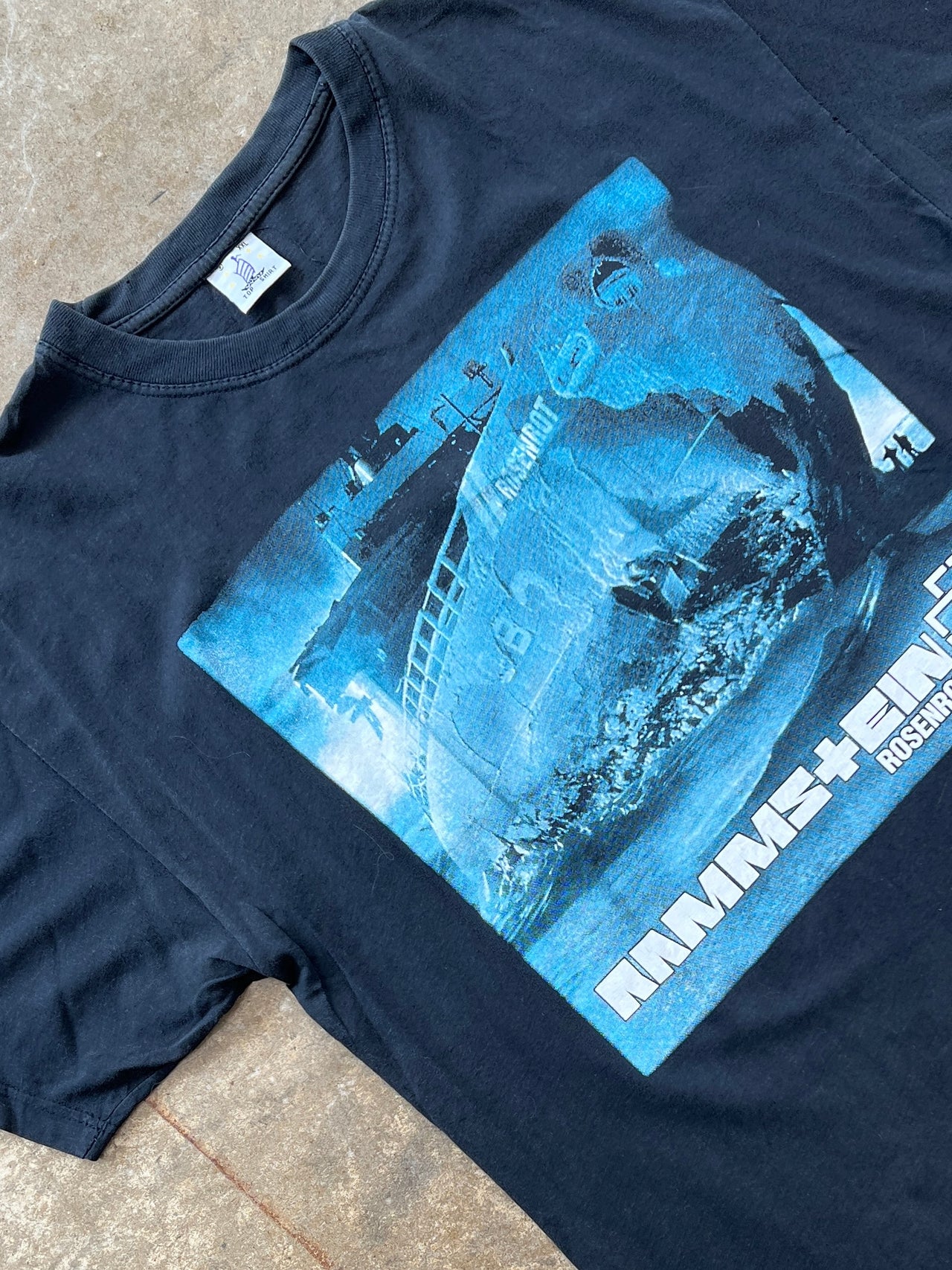 2000s Rammstein Rosenrot Band Euro Tag Tee