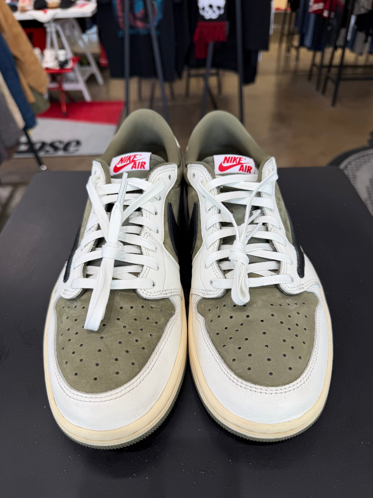 Air Jordan 1 Low Travis Scott Medium Olive (2024)