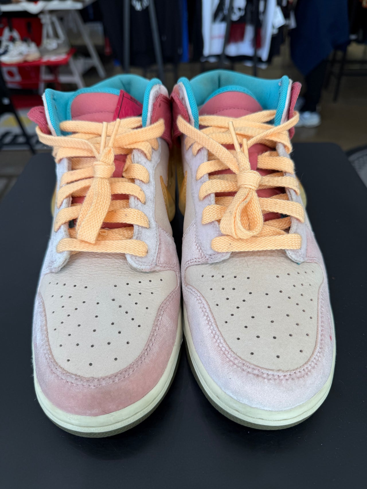 Nike Dunk Mid Social Status Strawberry Milk (2021)