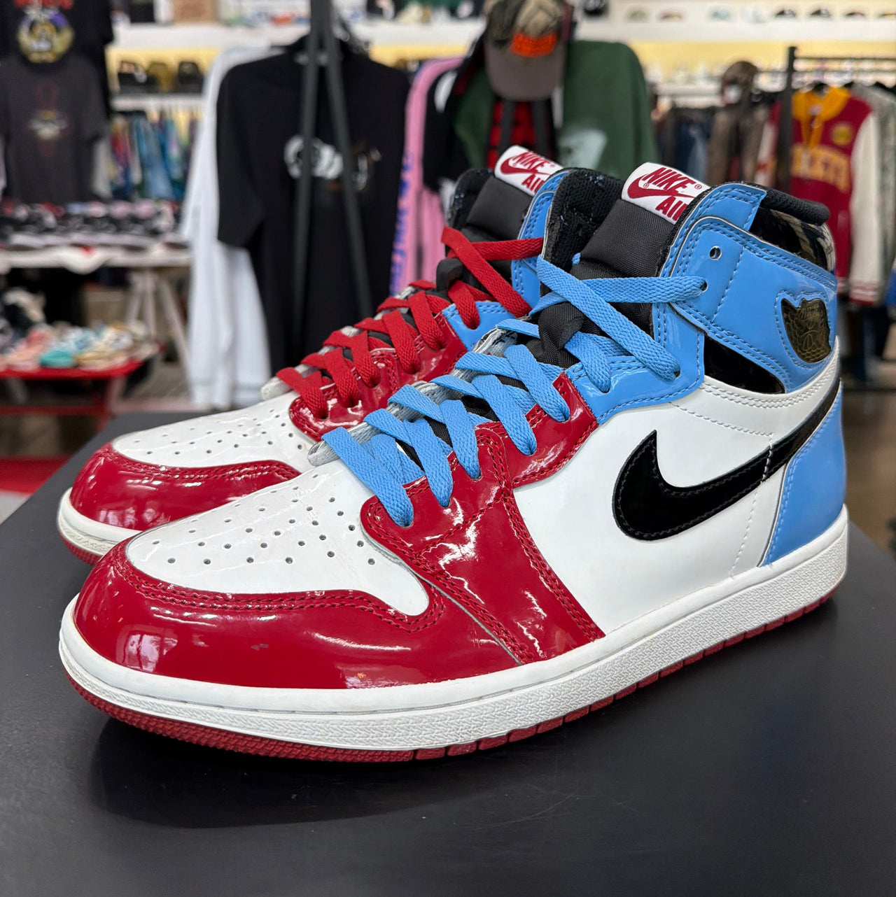 Air Jordan 1 Fearless UNC Chicago (2019)