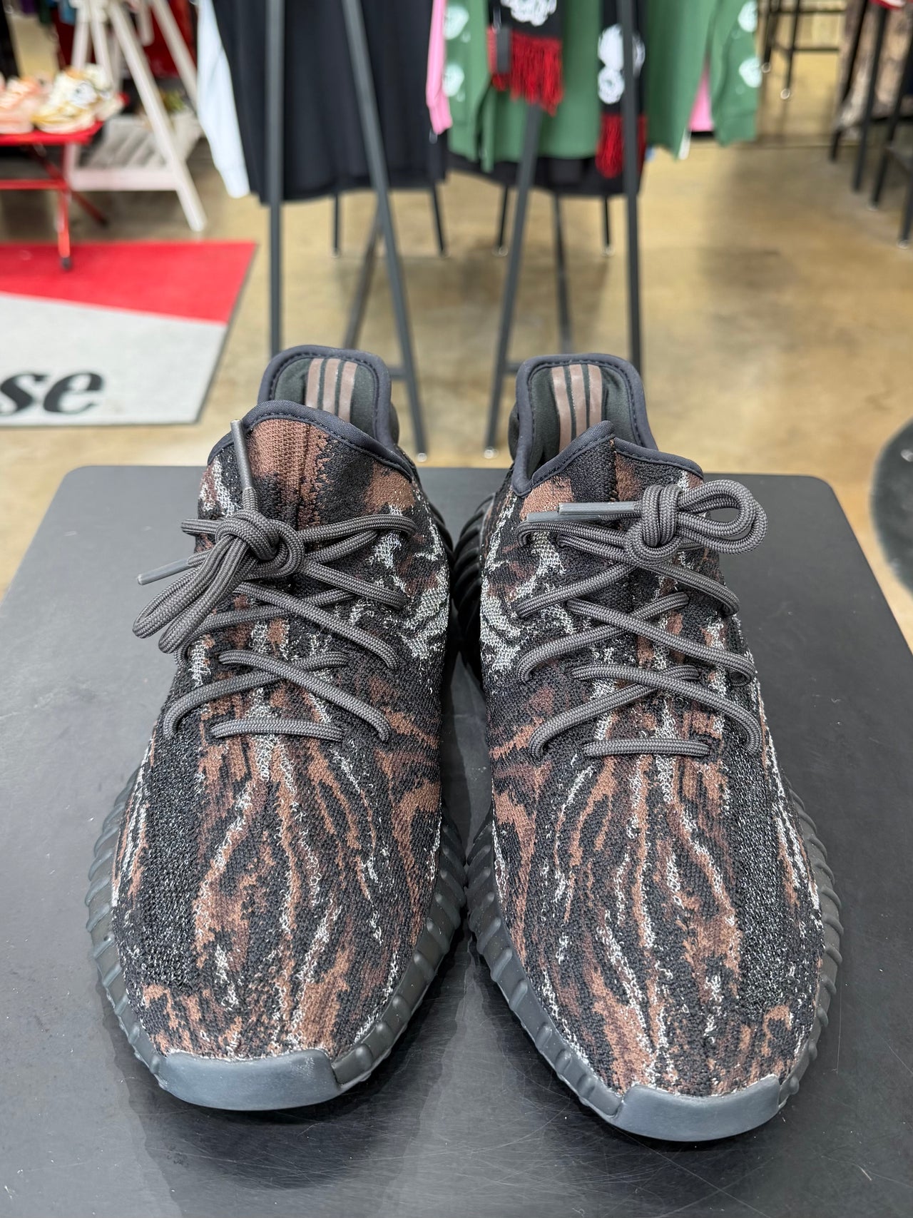 Yeezy Boost 350 V2 MX Rock (2024)