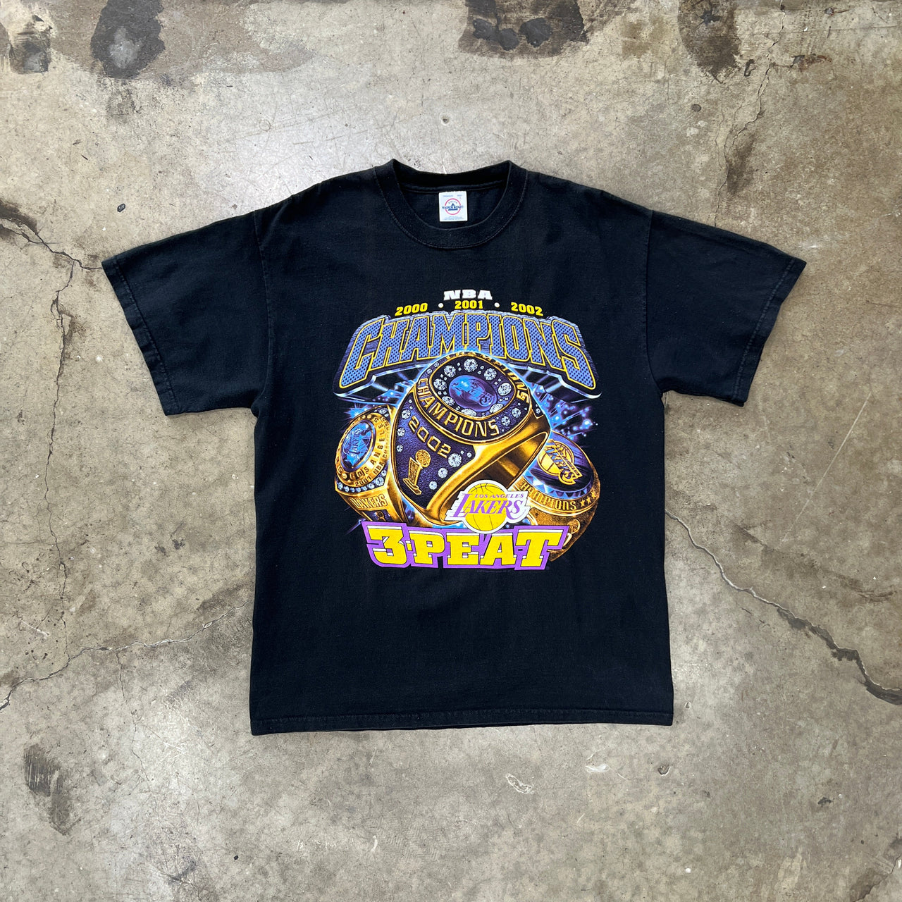 2002 NBA Lakers Champion 3 Peat Ring Tee