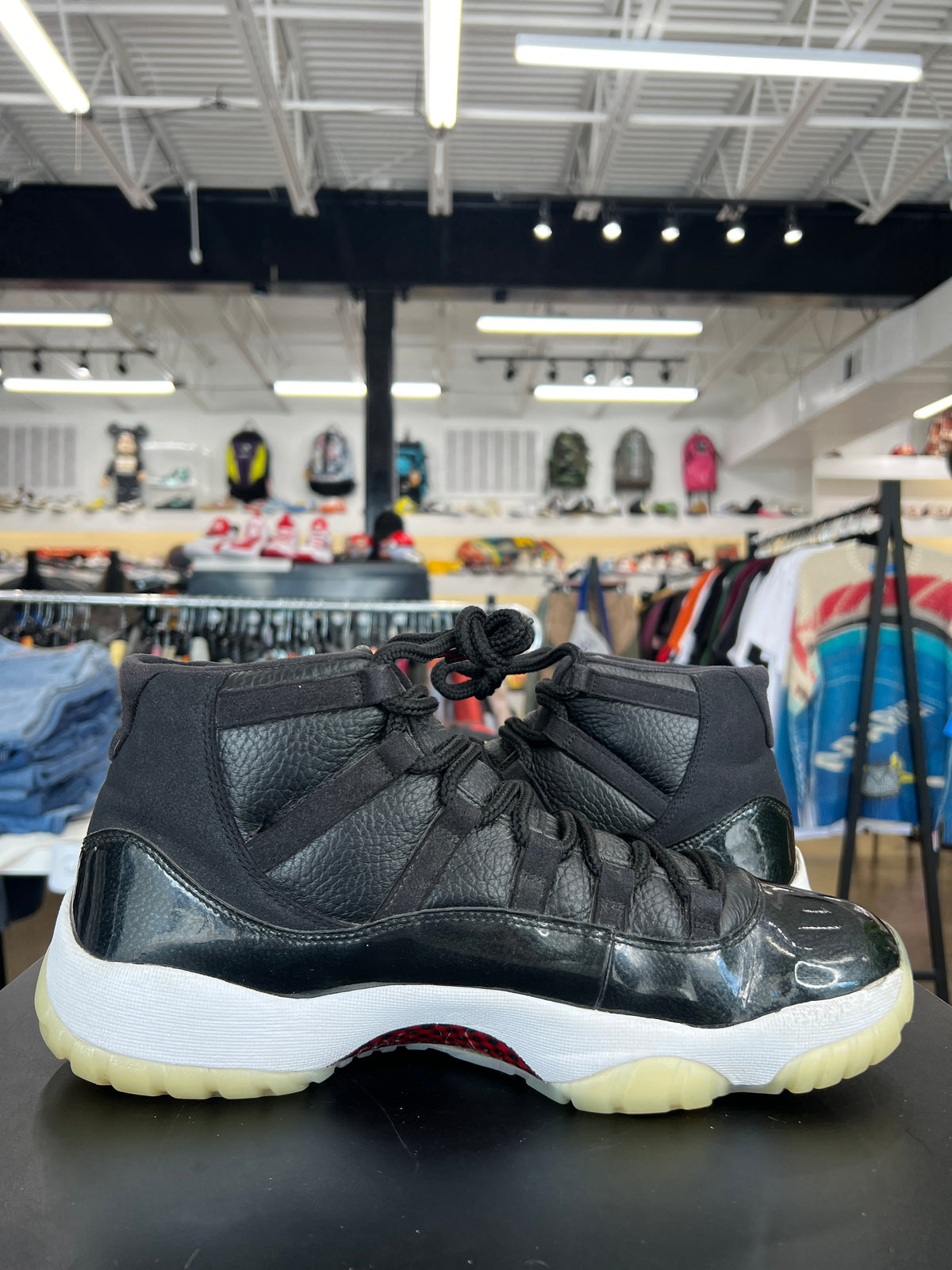 Air Jordan 11 72-10