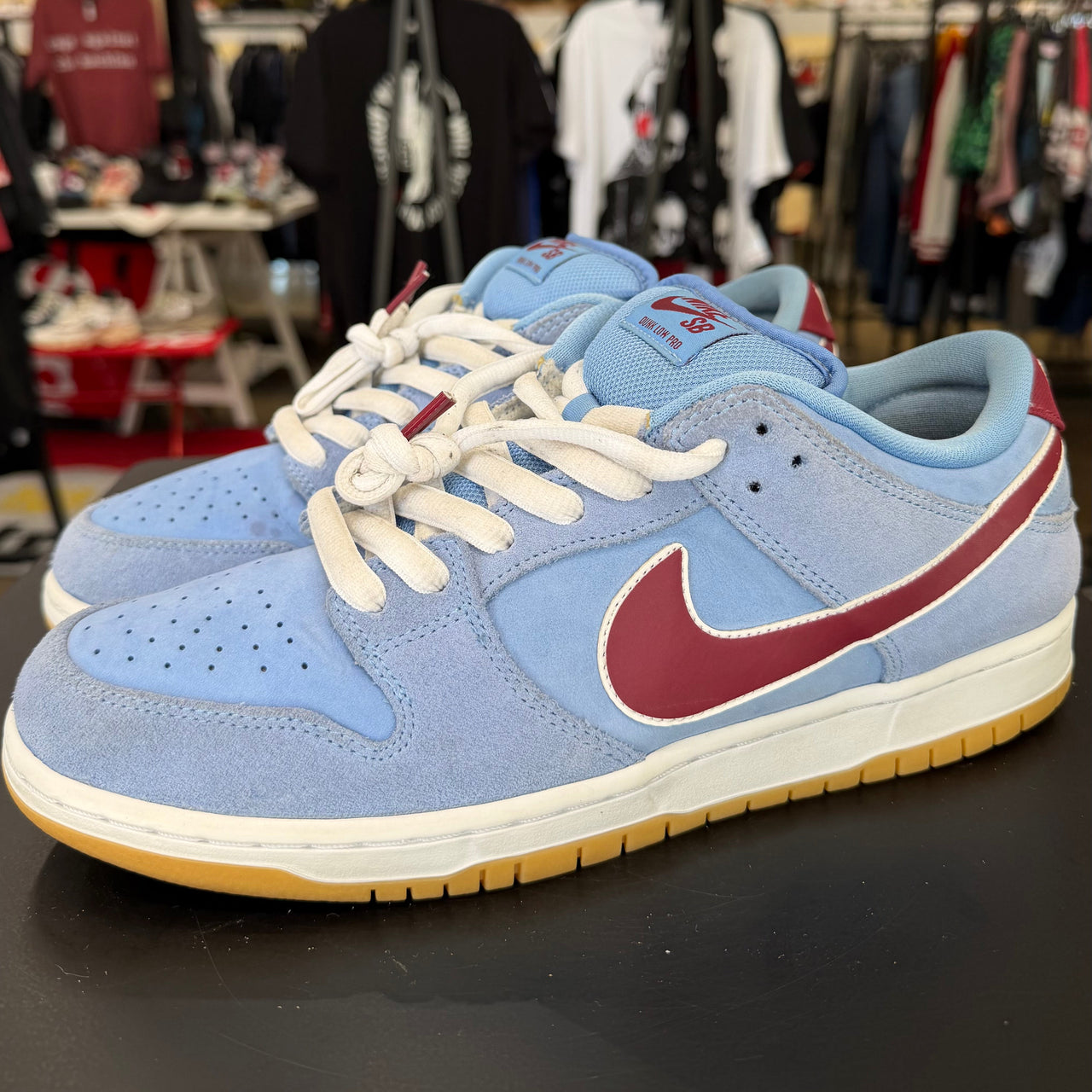 Nike SB Dunk Low Philadelphia Phillies (2022)