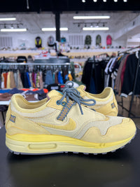 Nike Air Max 1 Travis Scott Saturn Gold Sz. 8 (2022)