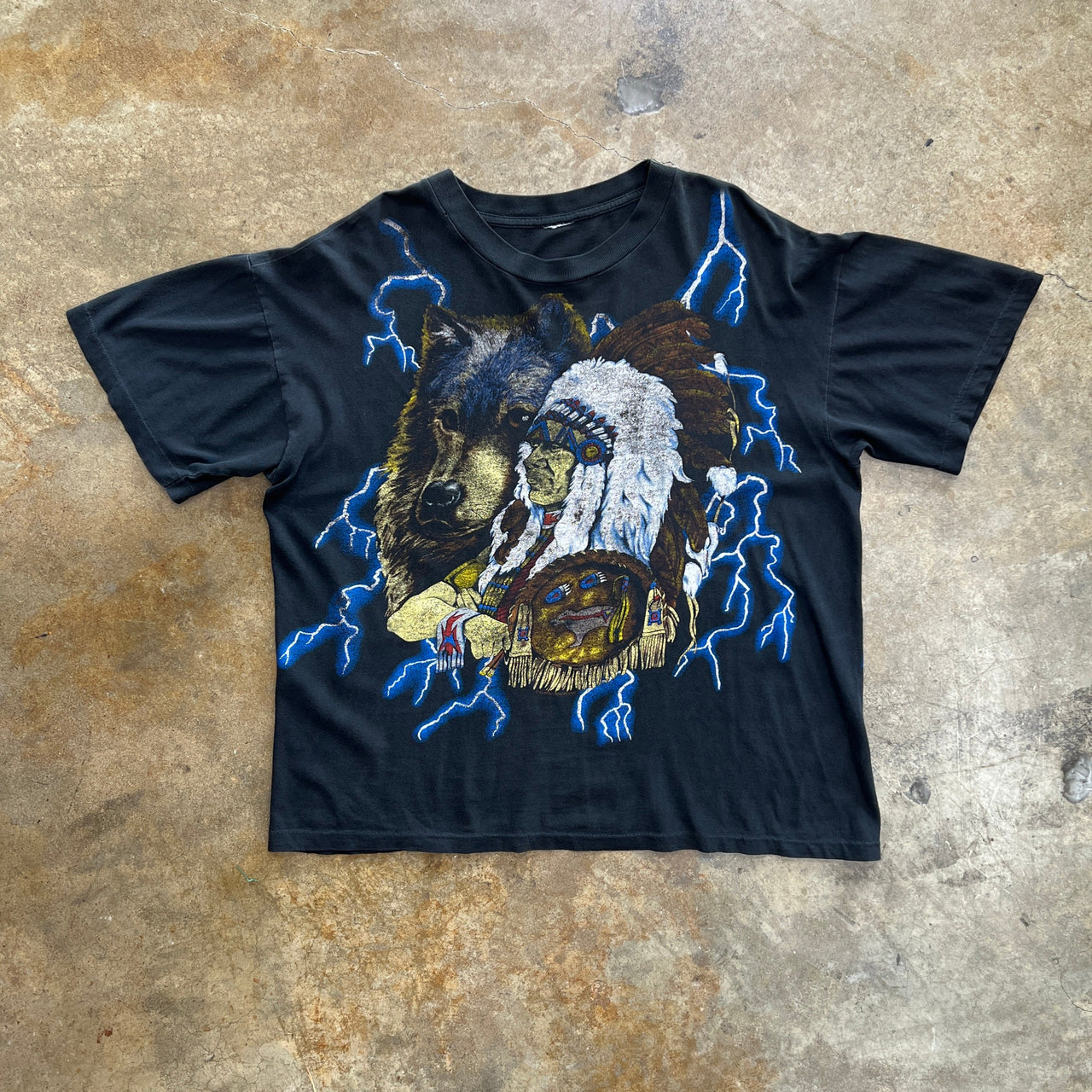 90s American Thunder Wolf Native American Lightning Tee