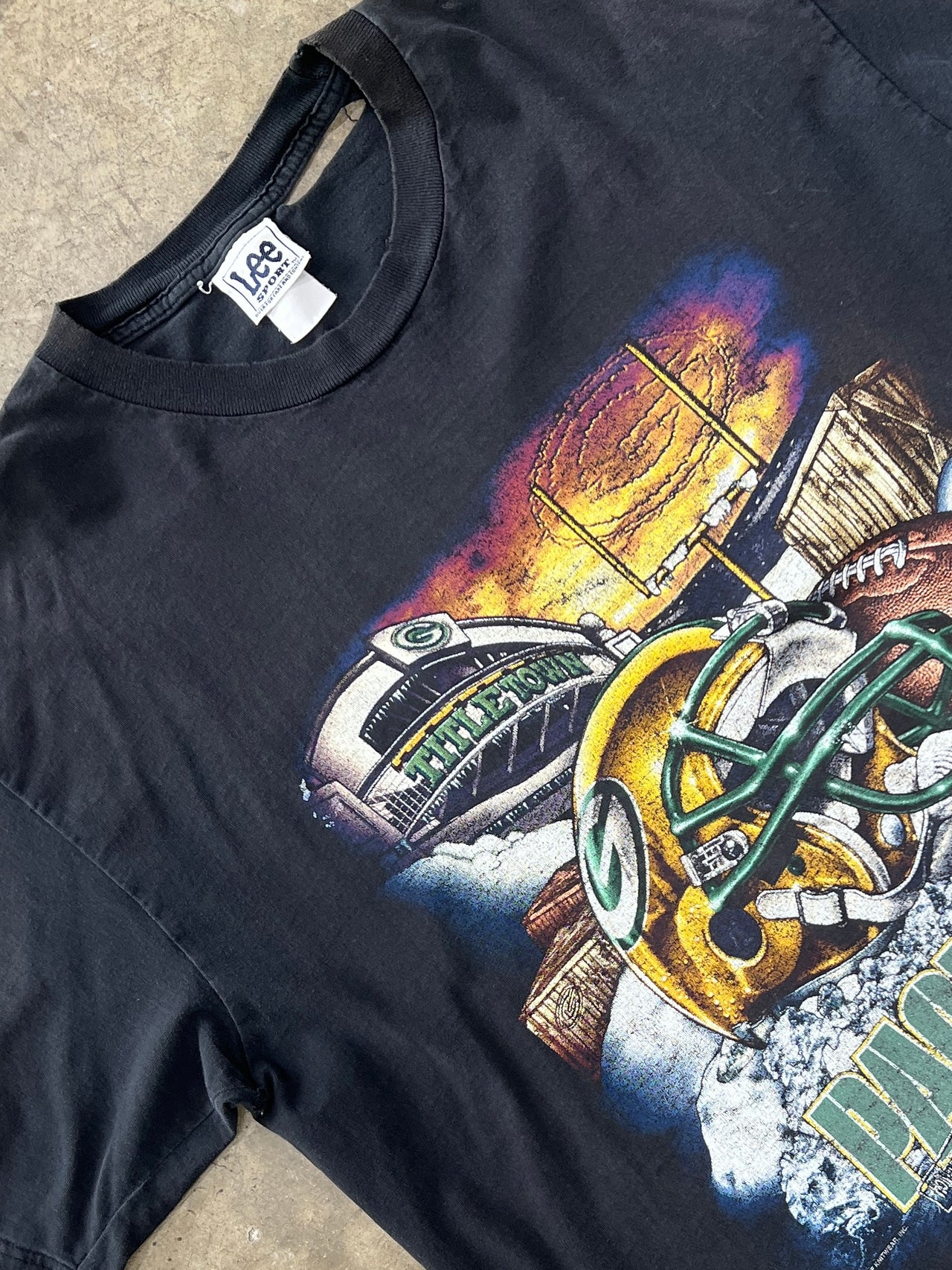 90s Green Bay Packers Helmet Football Stadium Lee Tee