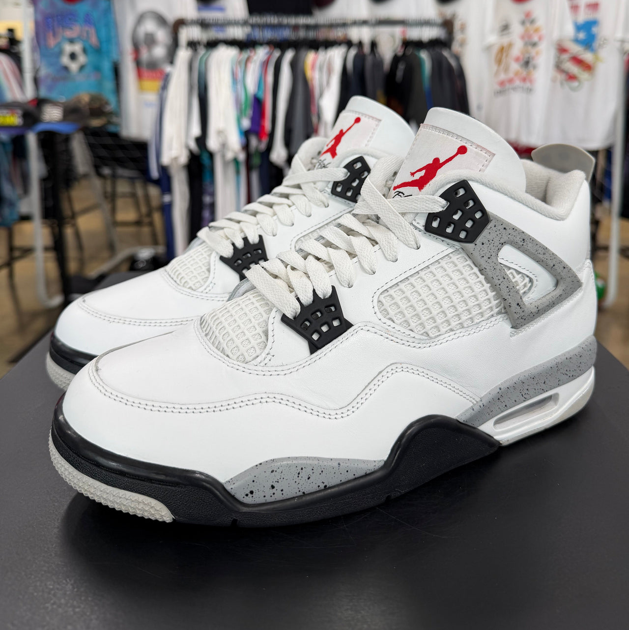 Air Jordan 4 White Cement (2025)