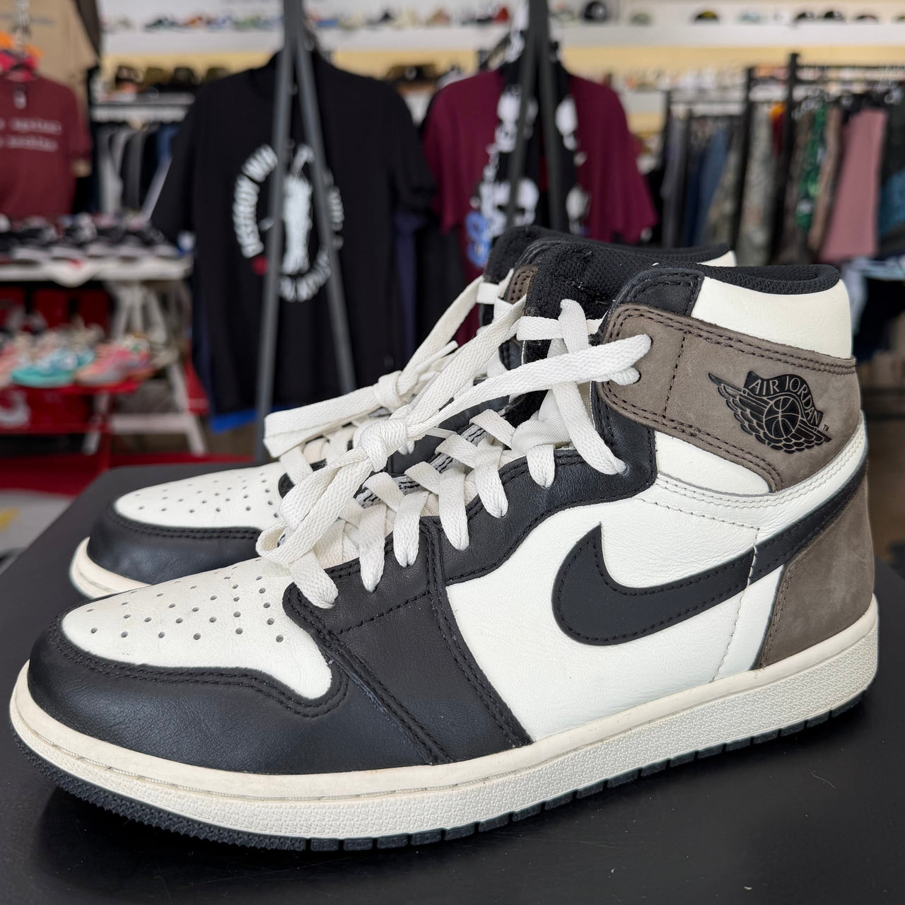Air Jordan 1 High Dark Mocha (2020)