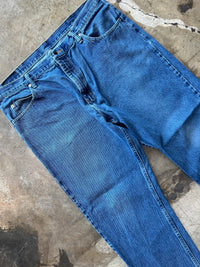 Wrangler Jeans Distressed Leg Opening