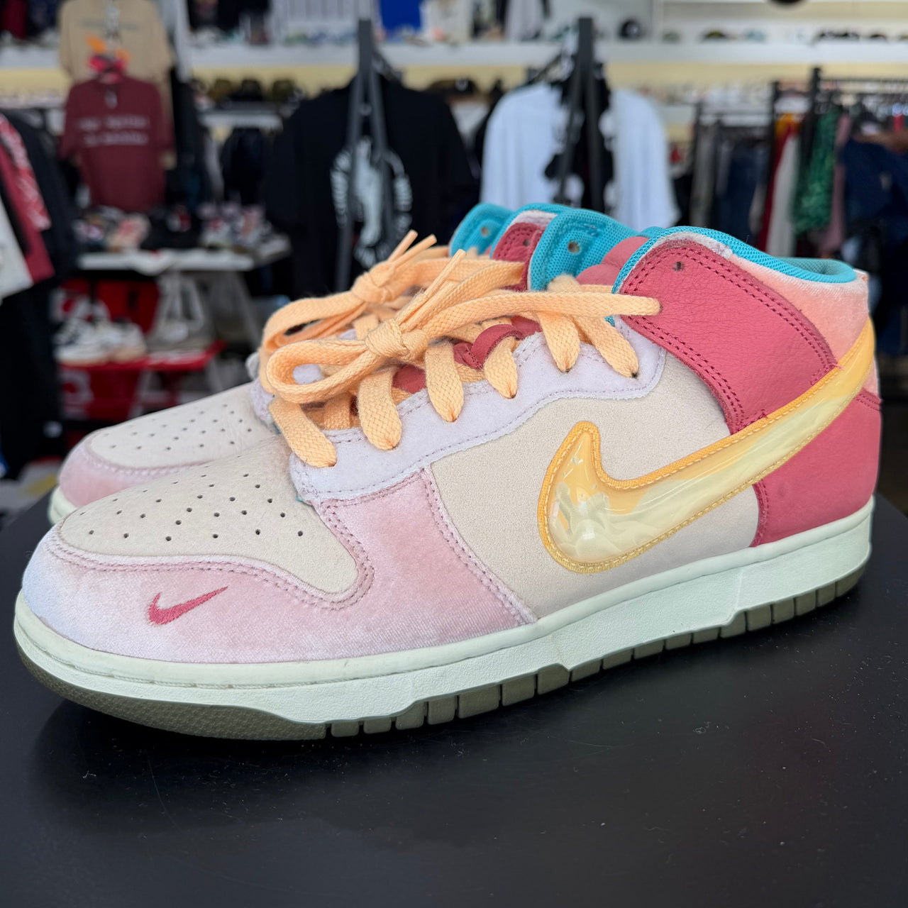 Nike Dunk Mid Social Status Strawberry Milk (2021)