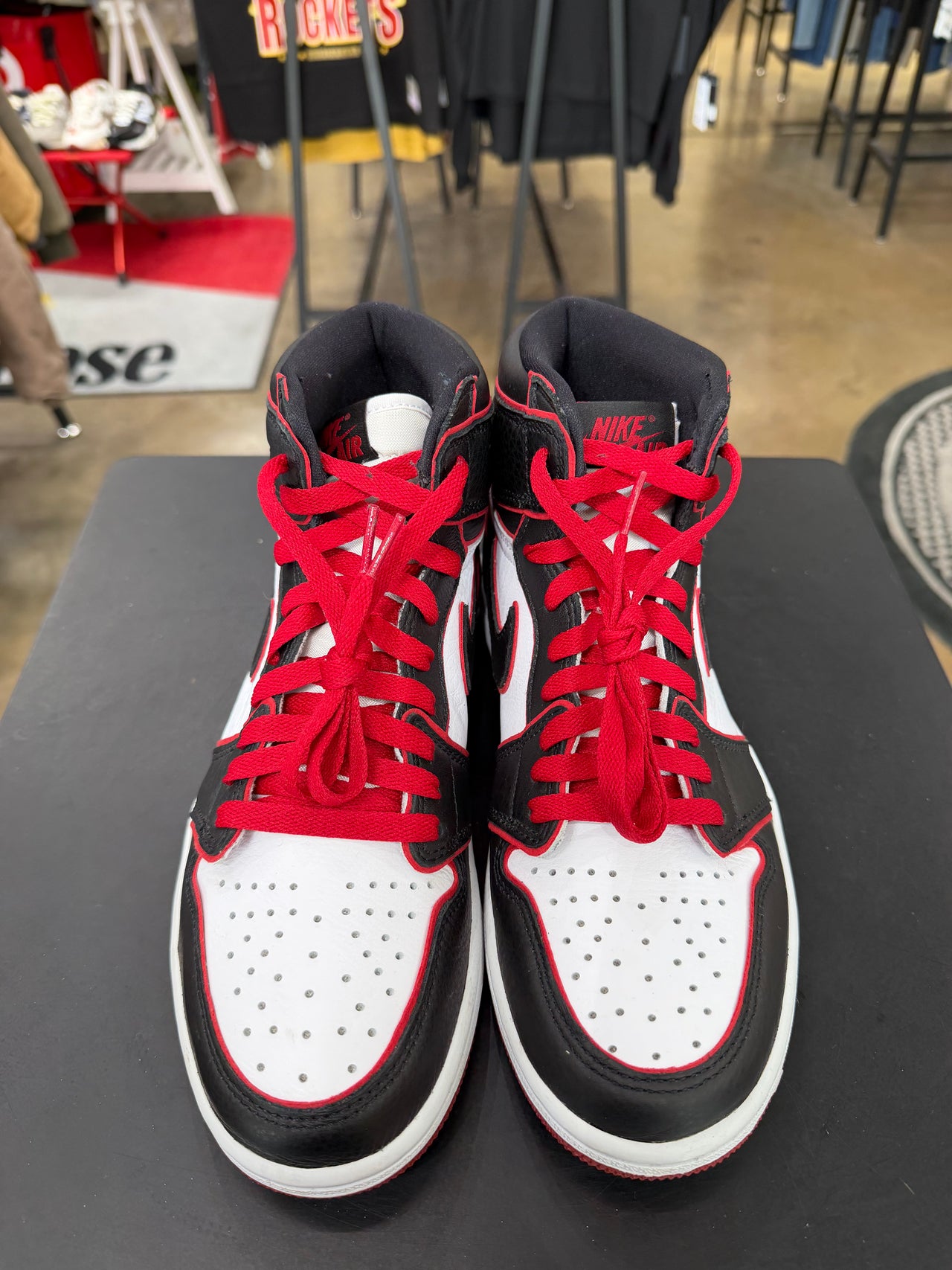 Air Jordan 1 Bloodline (2019)