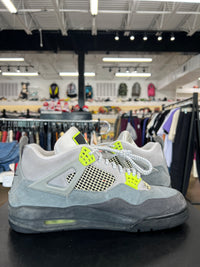 Air Jordan 4 SE 95 Neon