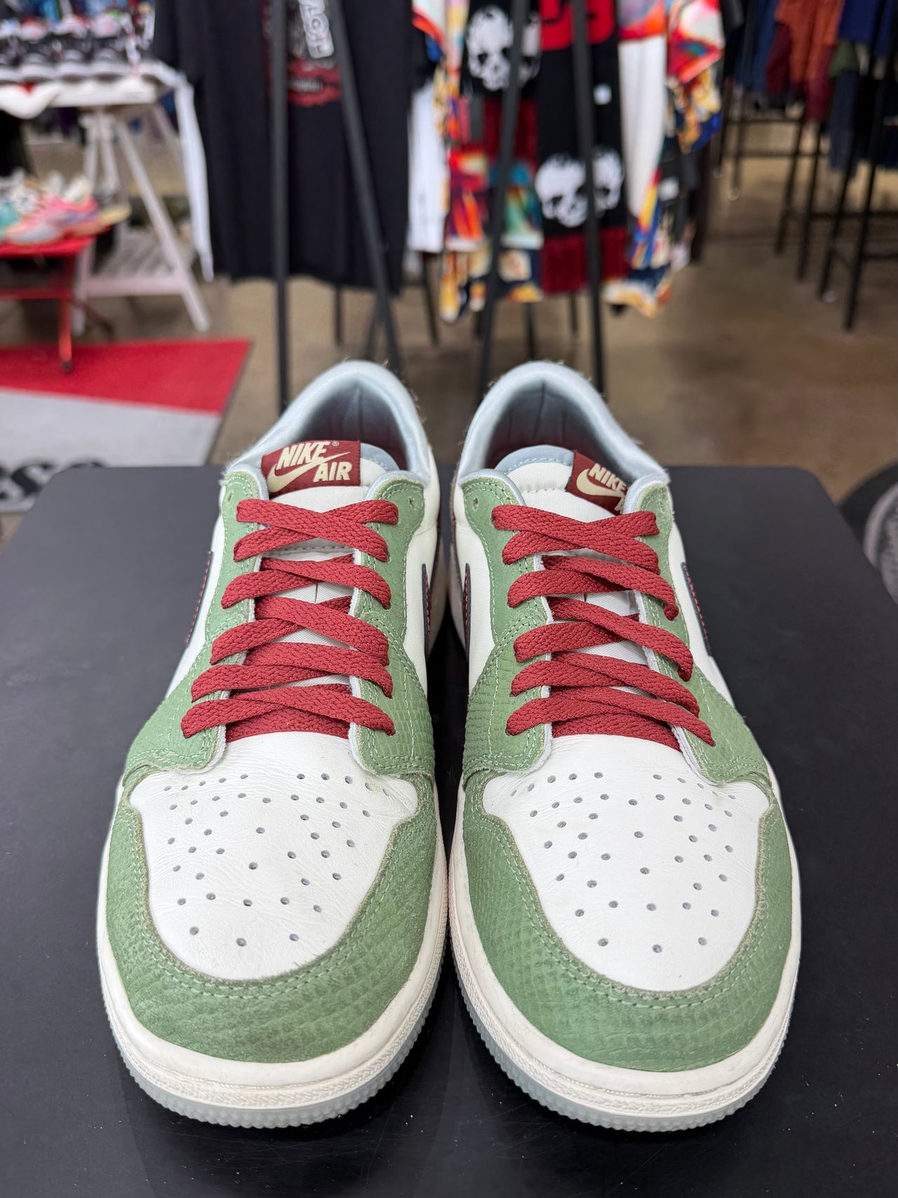 Jordan 1 Low Year of the Dragon (2024)