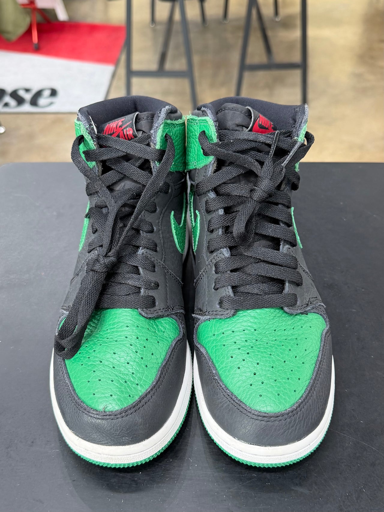 Air Jordan 1 Pine Green (2020)