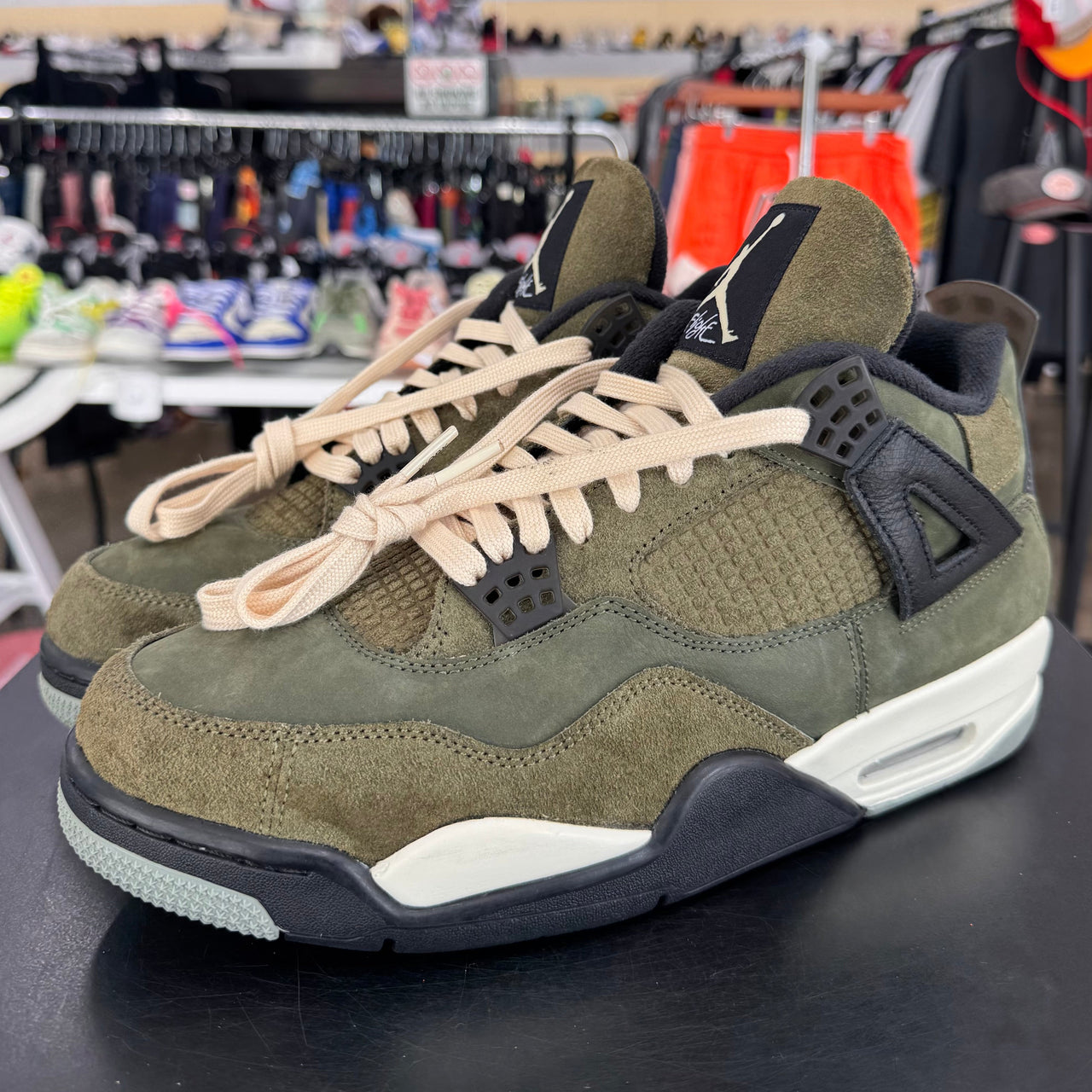 Air Jordan 4 Craft Medium Olive (2023)