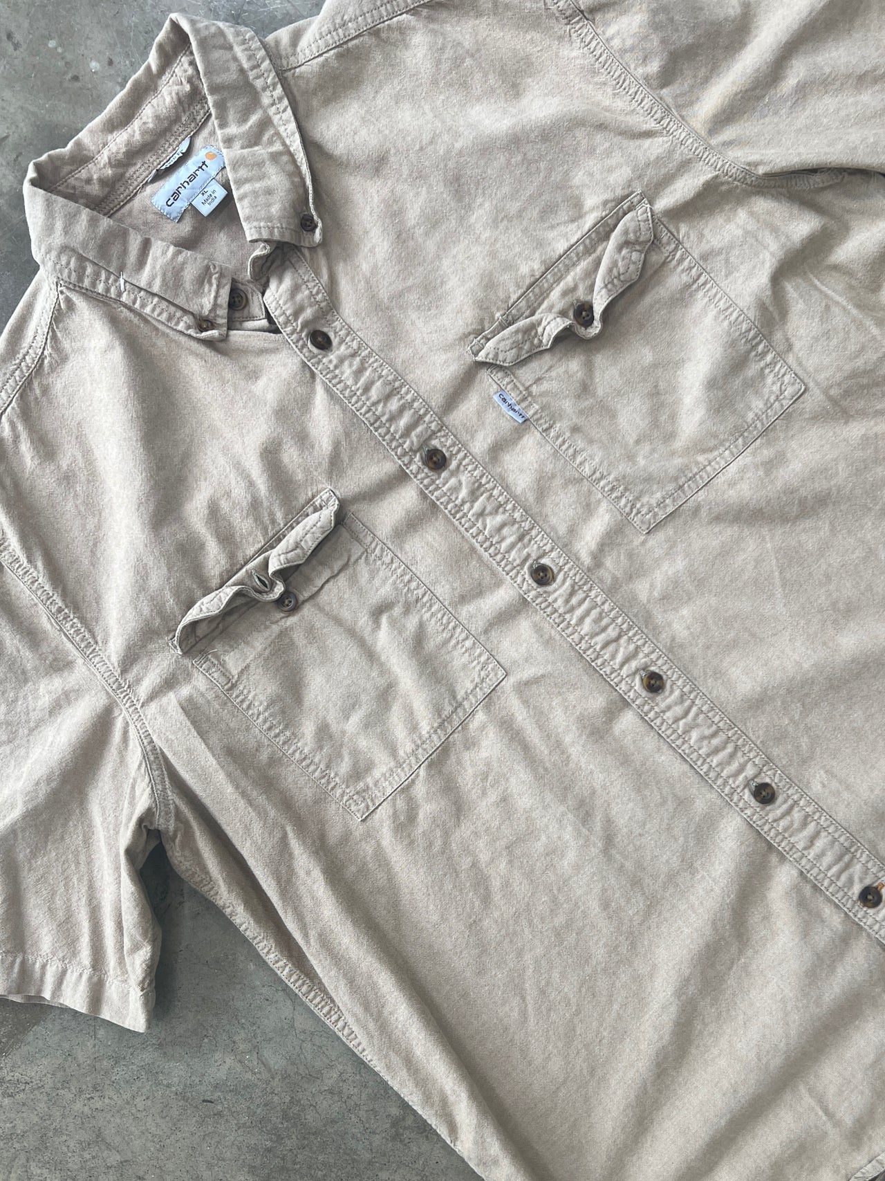 Carhartt Relaxed Fit Pocket Button-Up