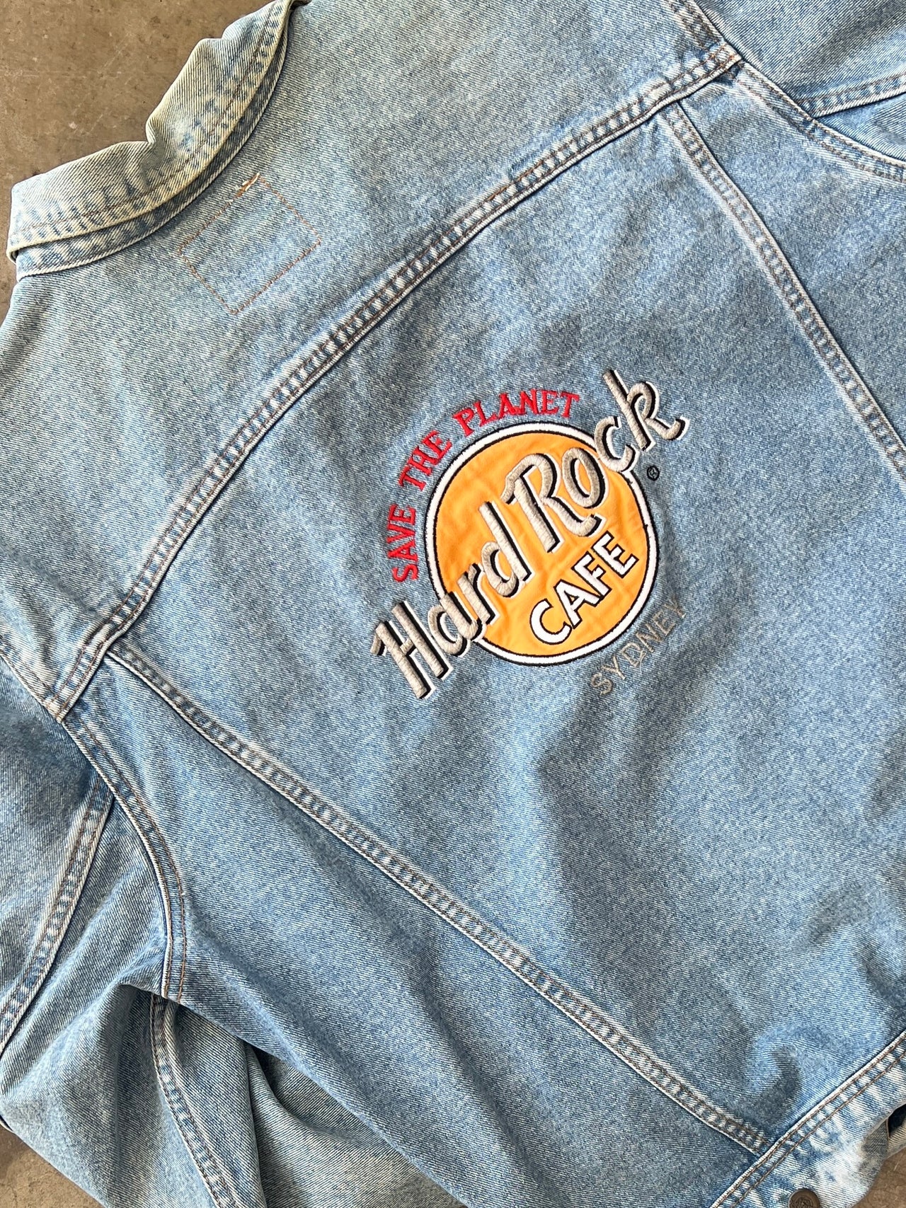 Hard Rock Cafe 90s Vintage Denim Button Up Jacket