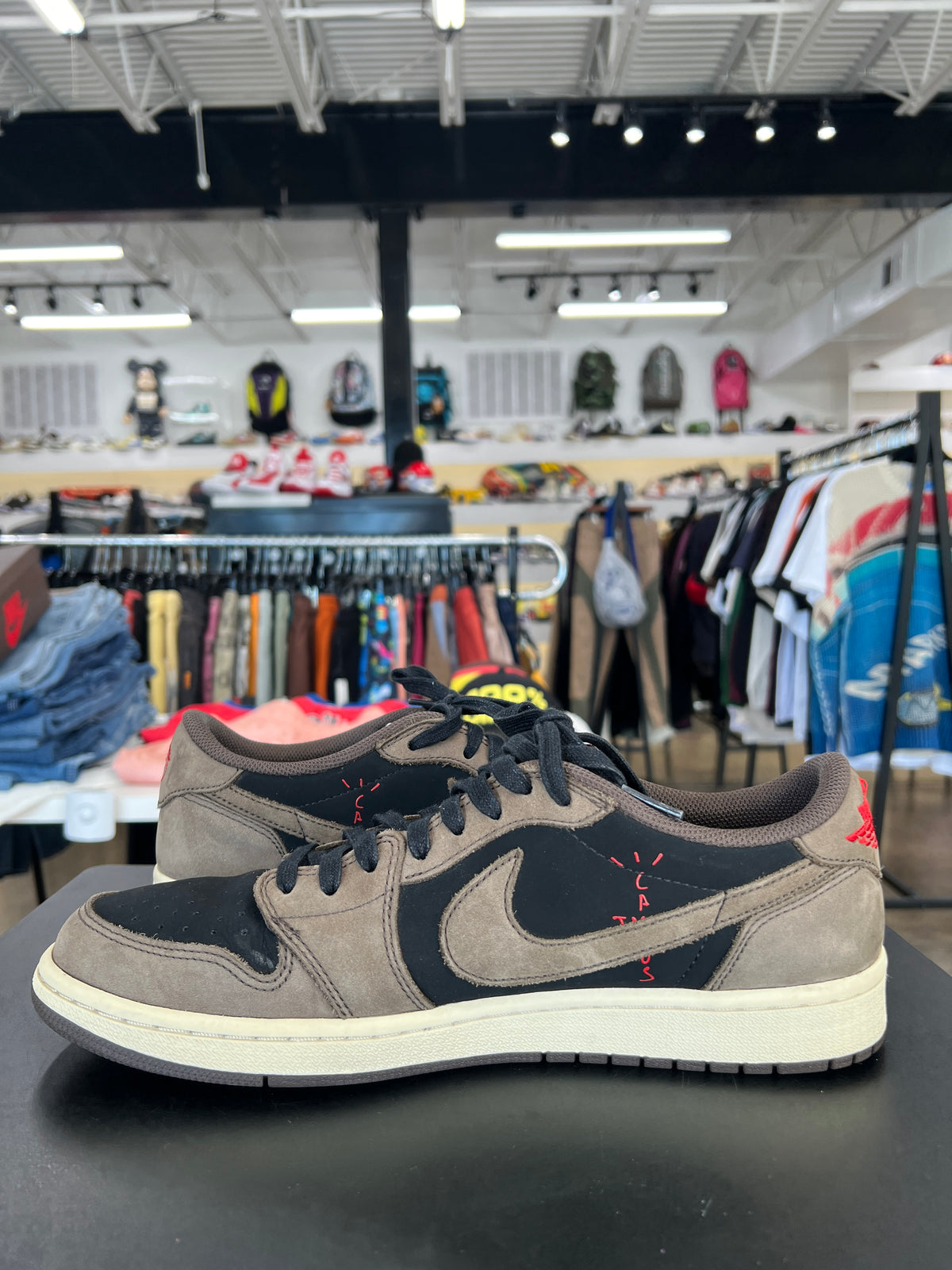 Air Jordan 1 Low Travis Scott Mocha