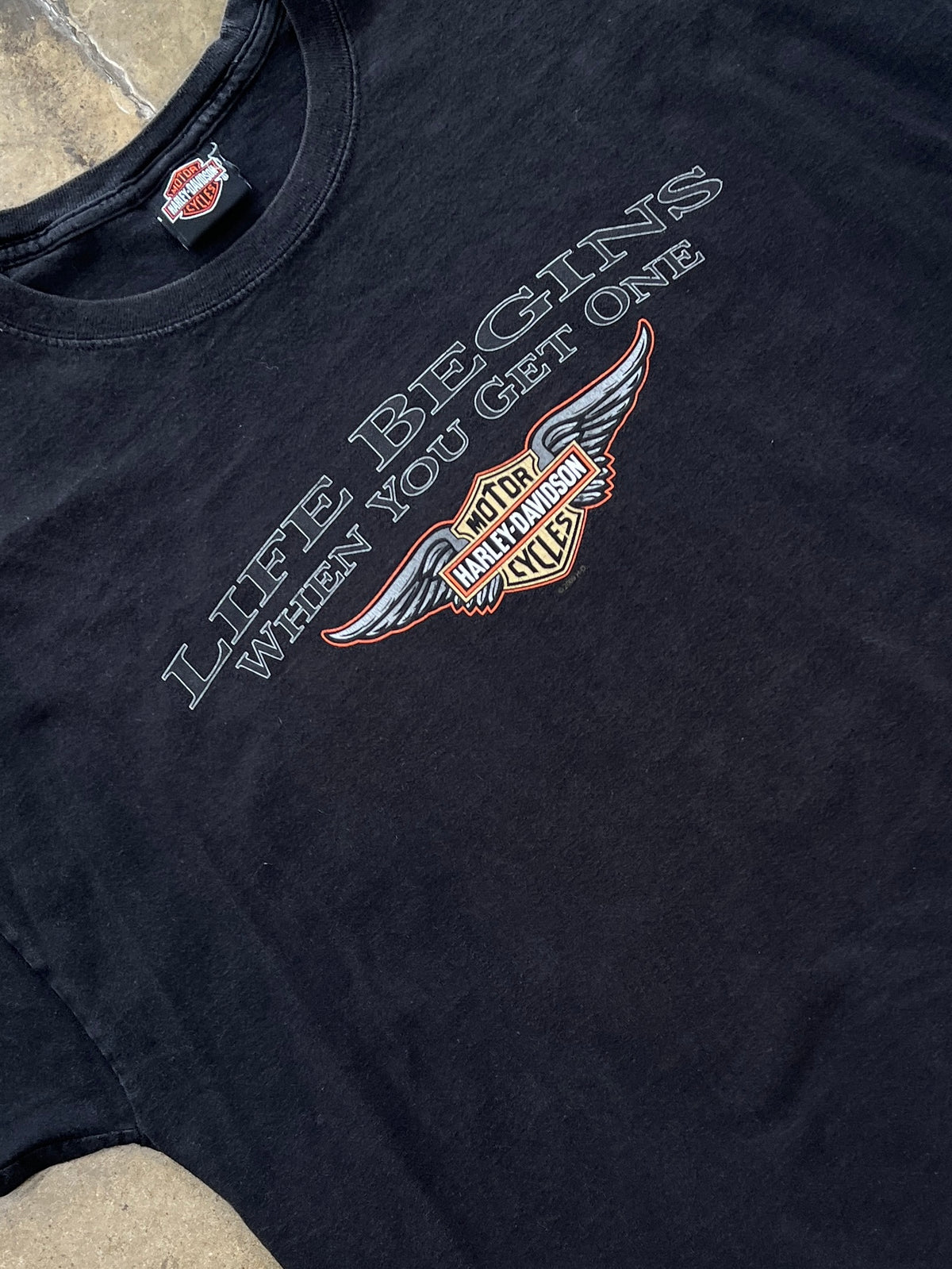 2009 Harley Davidson Life Begins Horseshoe Motorcycle Bluegrass Tee