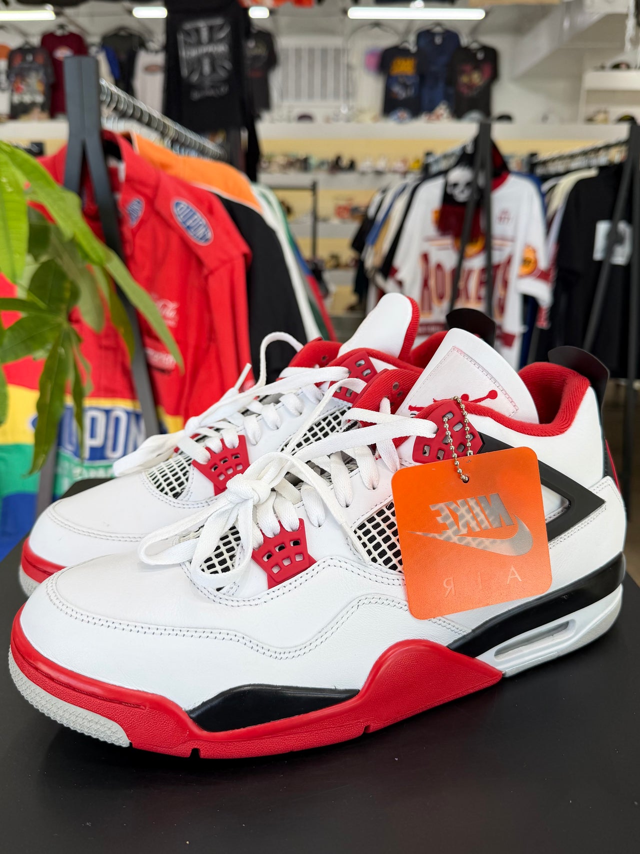 Air Jordan 4 Fire Red (2020)