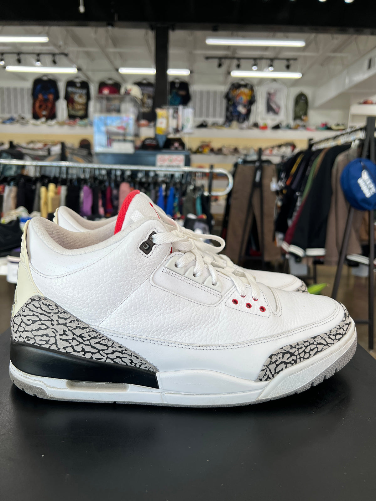 Air Jordan 3 White Cement Sz. 13 (2011)