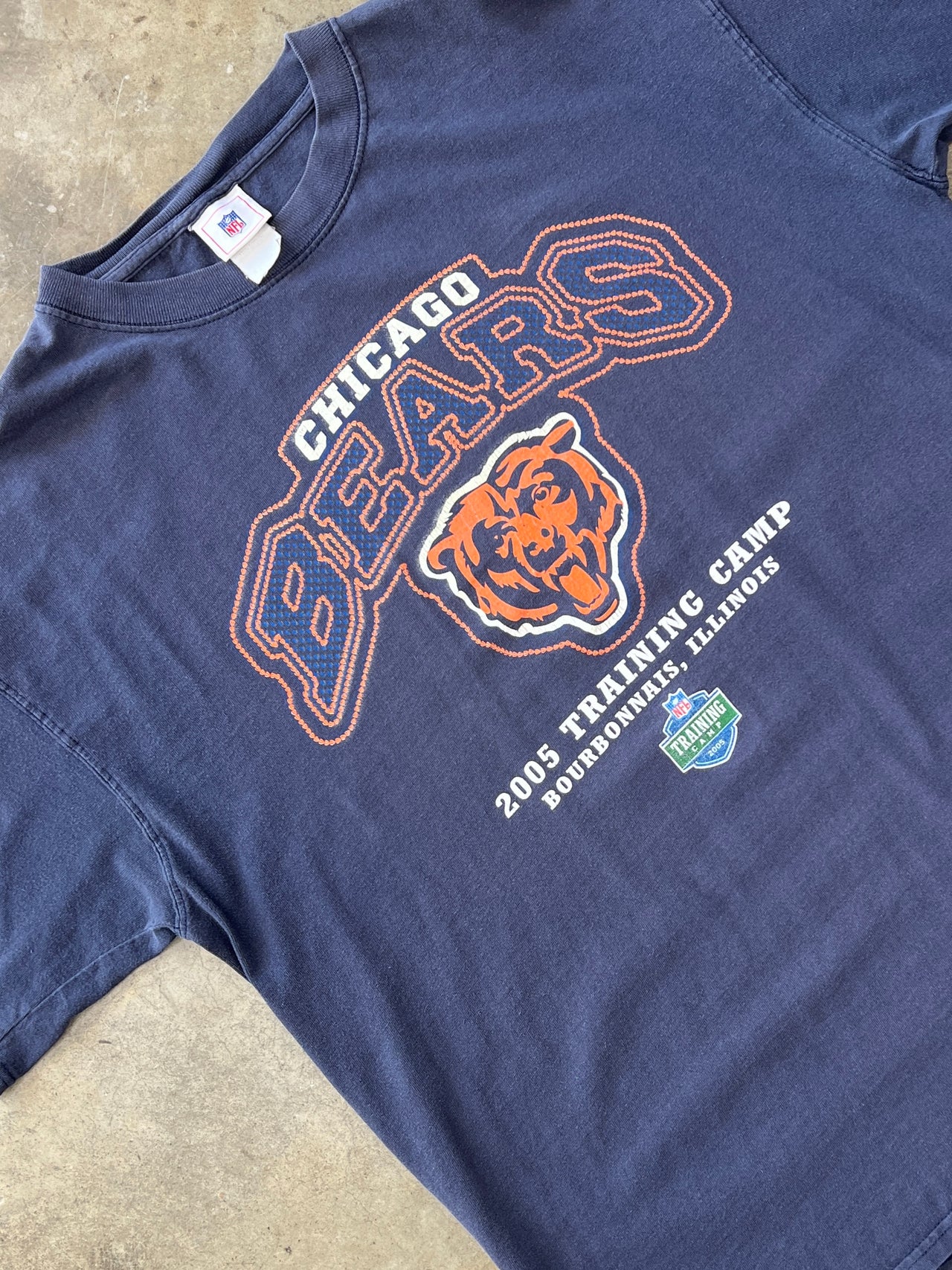 2005 Y2K NFL Traning Camp Chicago Bears Football Tee