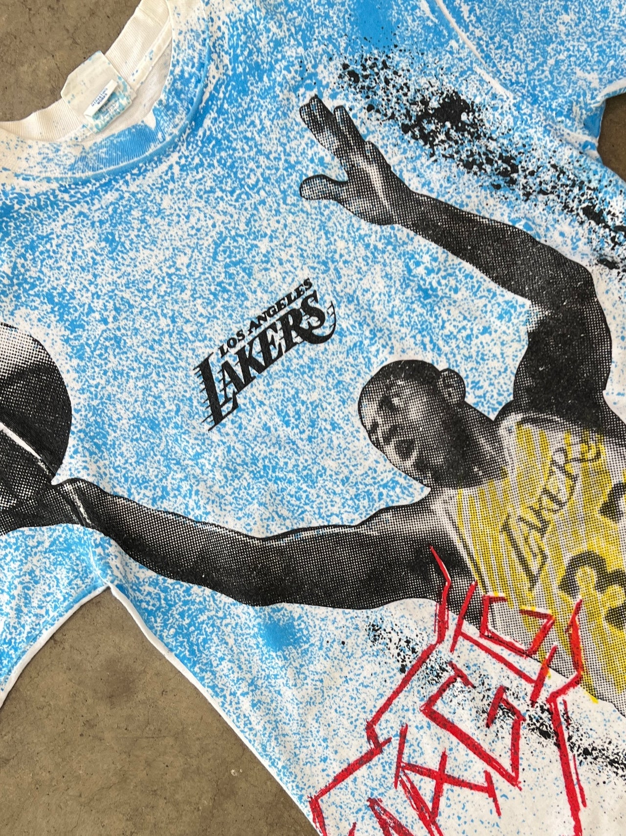 AOP Los Angeles Lakers Magic Johnson Basketball Tee