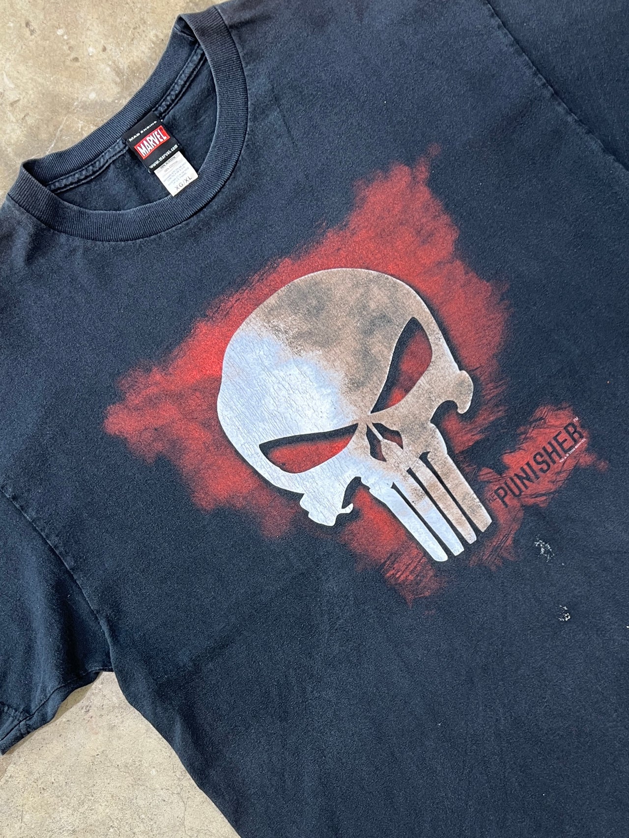 2004 Marvel The Punisher Skull Logo Tee