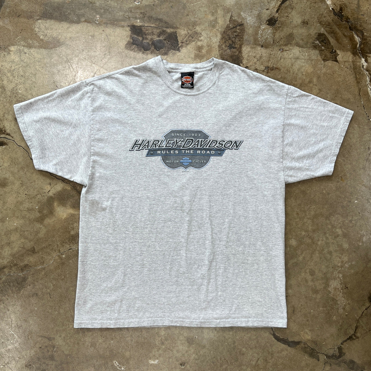 Harley Davidson 2001 House of Harley Milwaukee Motorcycle Tee