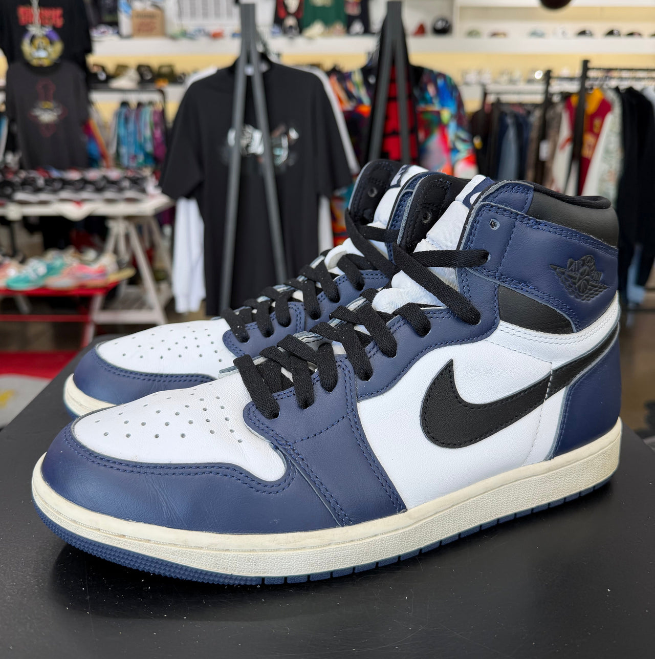 Air Jordan 1 Midnight Navy (2024)