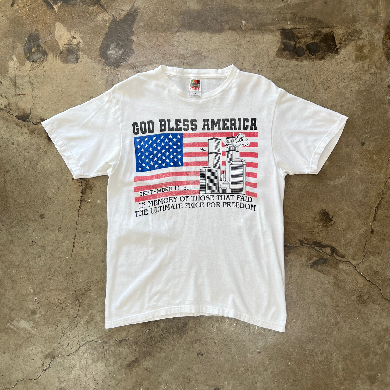 2000s 9/11 Twin Towers God Bless Memorial Tee