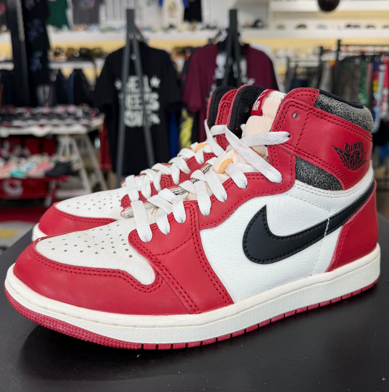 Air Jordan 1 Chicago Lost and Found (2022)